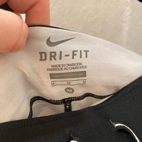 NWOT Nike Leggings - Picture 7 of 8